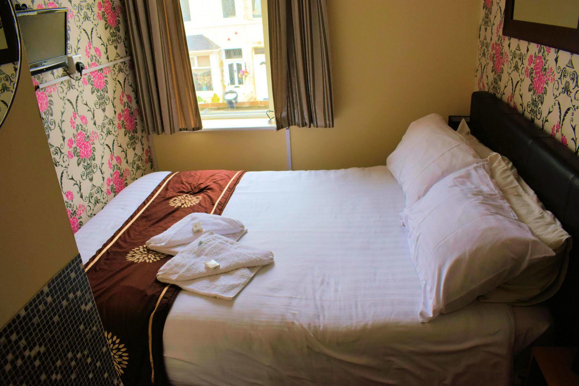 The Clarendon Showtel Blackpool Extérieur photo
