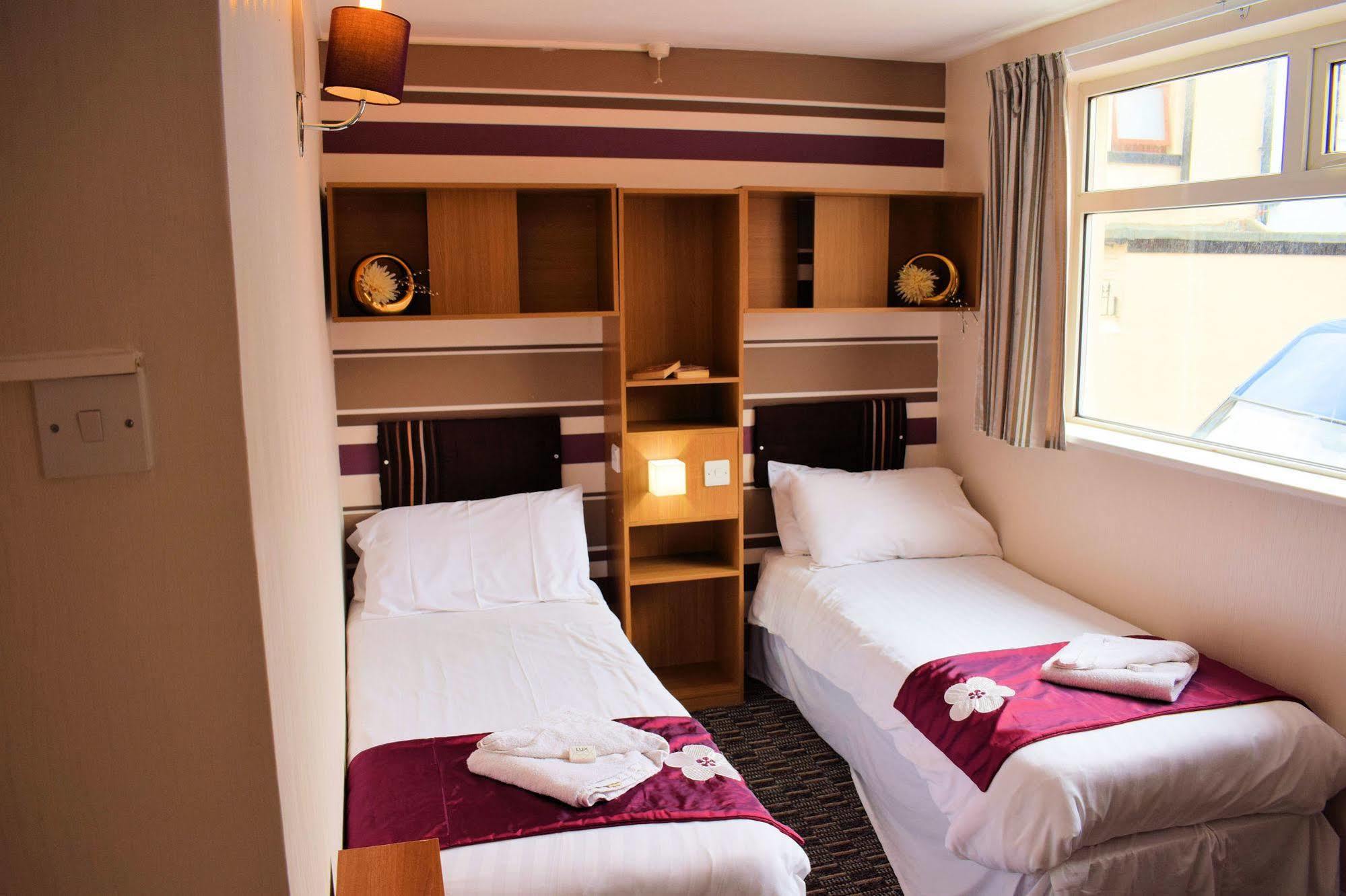 The Clarendon Showtel Blackpool Extérieur photo